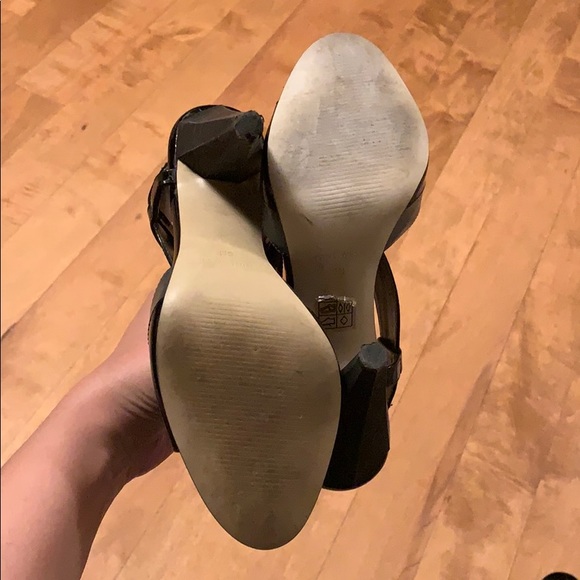 Nine West heels - black and gray - Picture 3 of 3